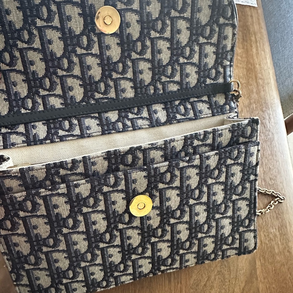 Dior saddle pouch with removable chain- price as listed or best offer - Picture 3 of 9